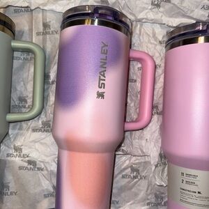 Stanley 40oz Flip Straw Pink and Purple Gradient Tumbler with Handle